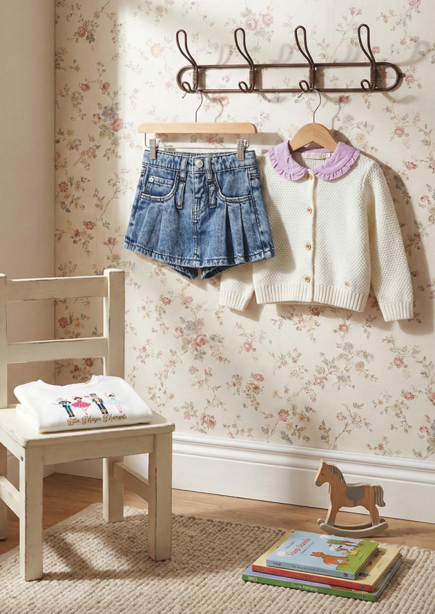 BABY GIRL 6 mesi - 5 anni