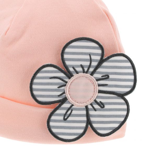 HAT WITH APPLIED FLOWER