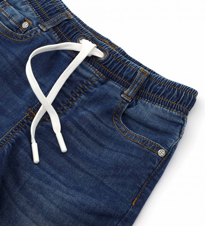 Child - Cotton sweatshirt and denim jeans